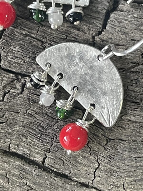 laste-elud-klaasparlimang-II_Diana_Dello_Jewelry