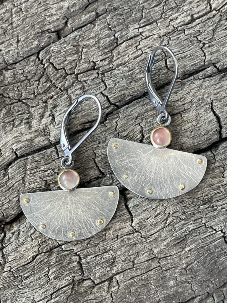 unenäod mandlipuu all, õrnus, sündinud päikesekroonist_Diana Dello Jewelry